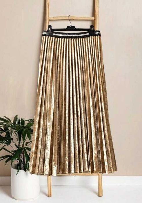 Юбка миди бархат золотисто-бежевая Marks&Spencer, плиссе, р. S/M
