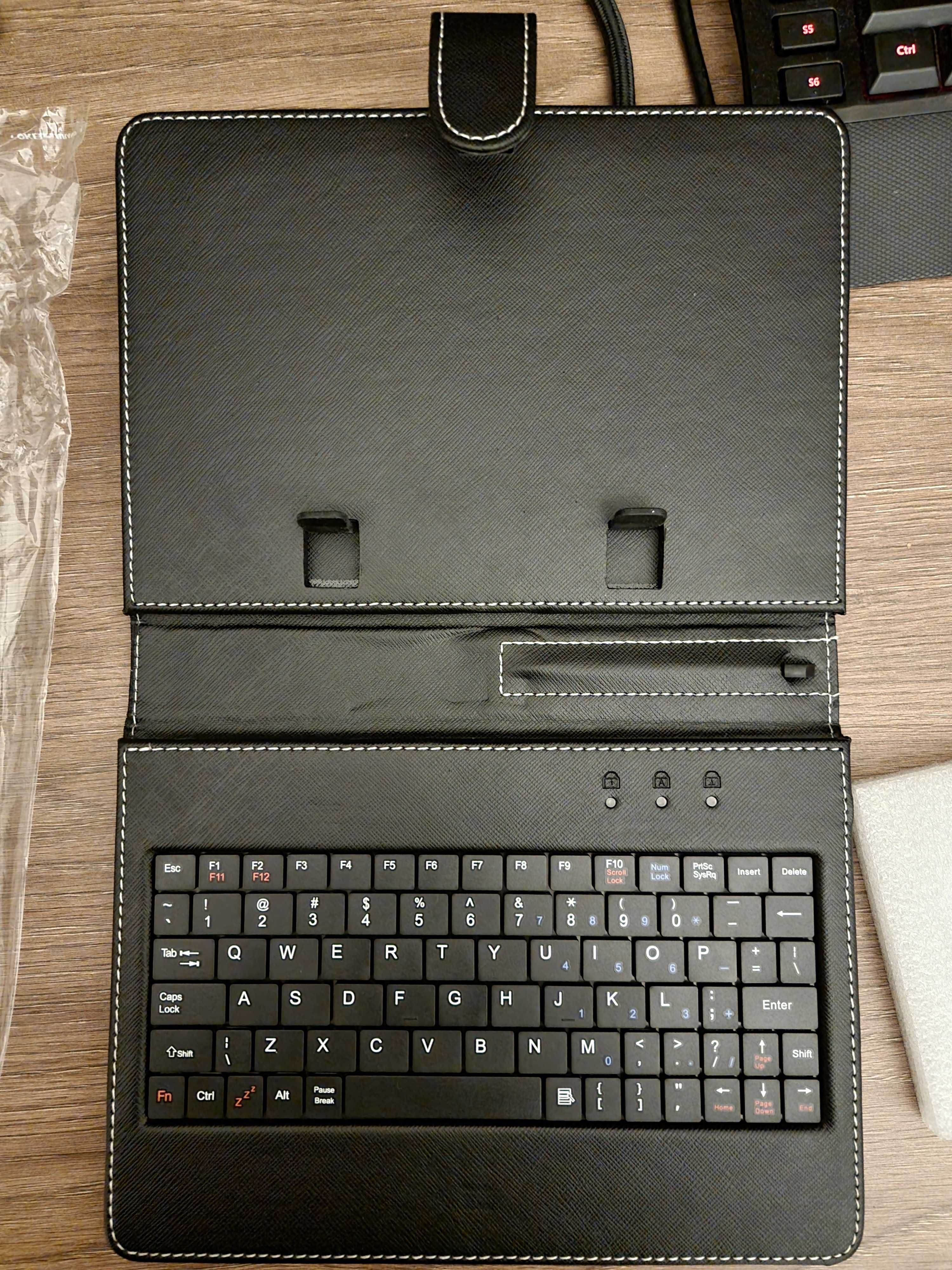 GoClever - klawiatura i etui do tabletu / nawigacji