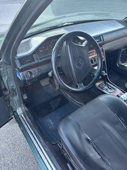 Продам mersedes W124 2.2AT