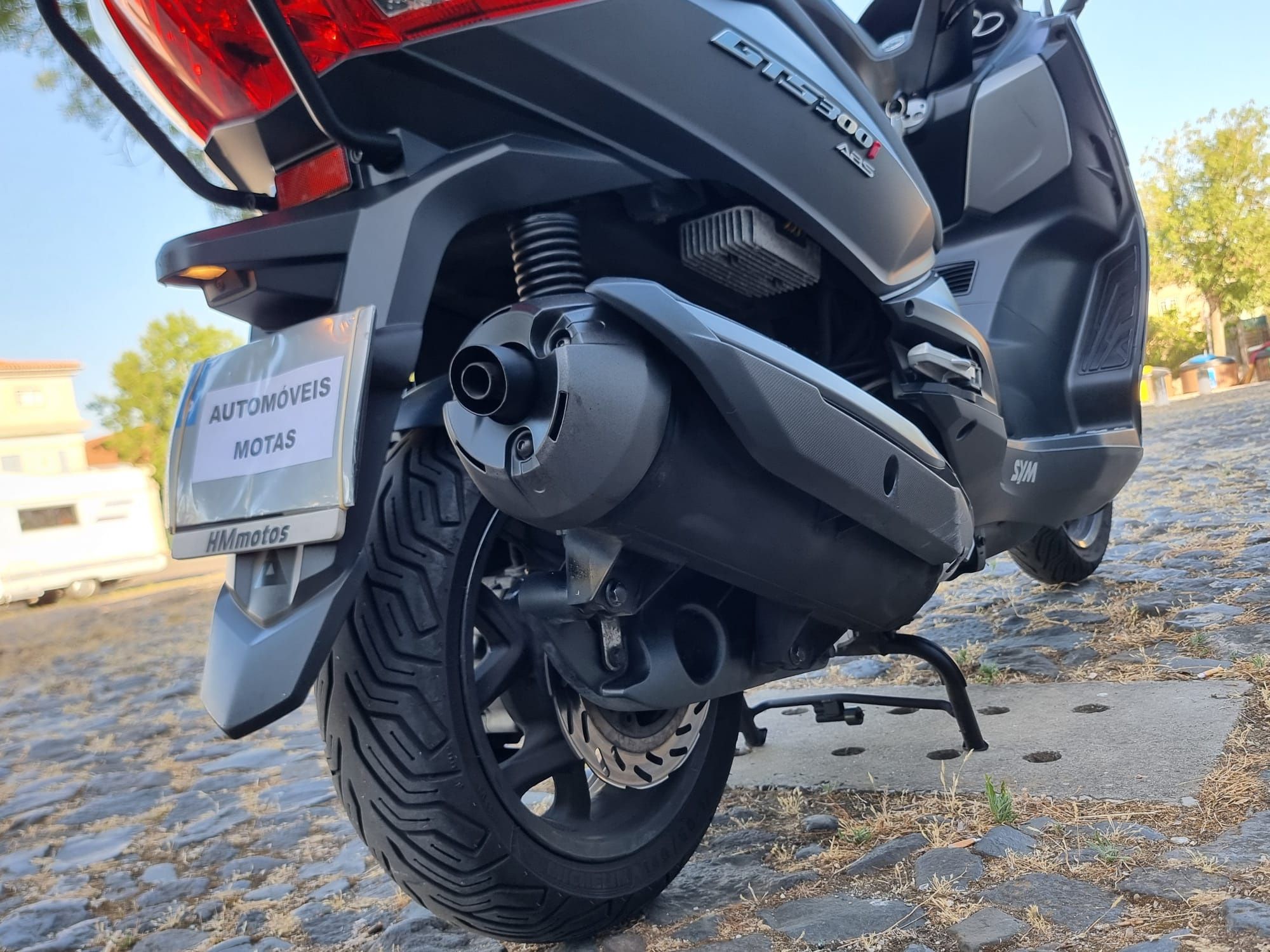 300i Abs mala givi46