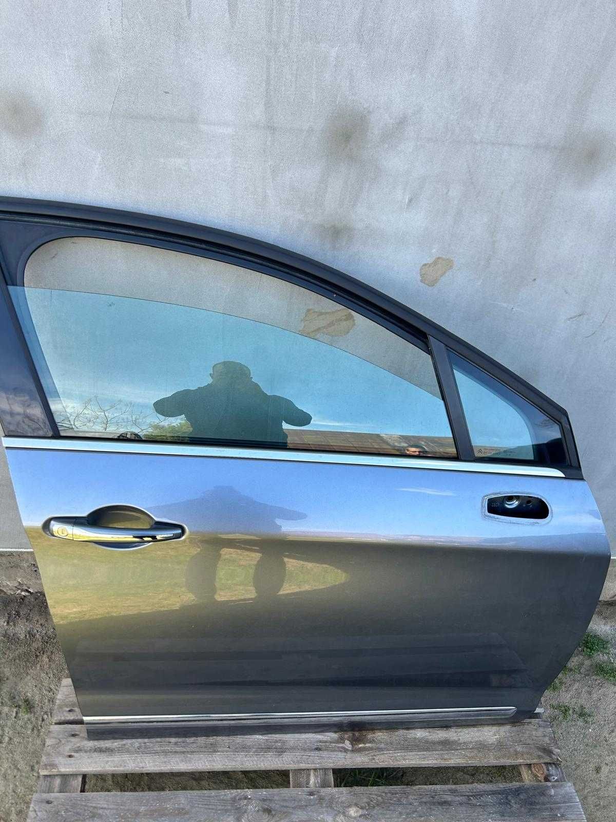 Drzwi prawy przód Citroen C5 III X7 KTHB