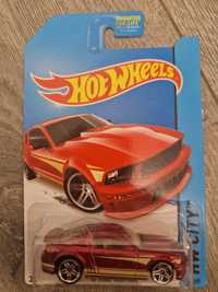 HotWheels 07 Ford Mustang