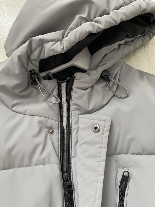 Продам зимову куртку