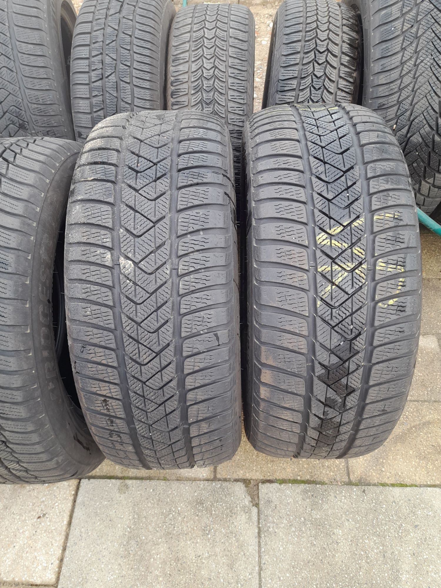 Opony zimowe Pirelli Sottozero 3  245 45 r18