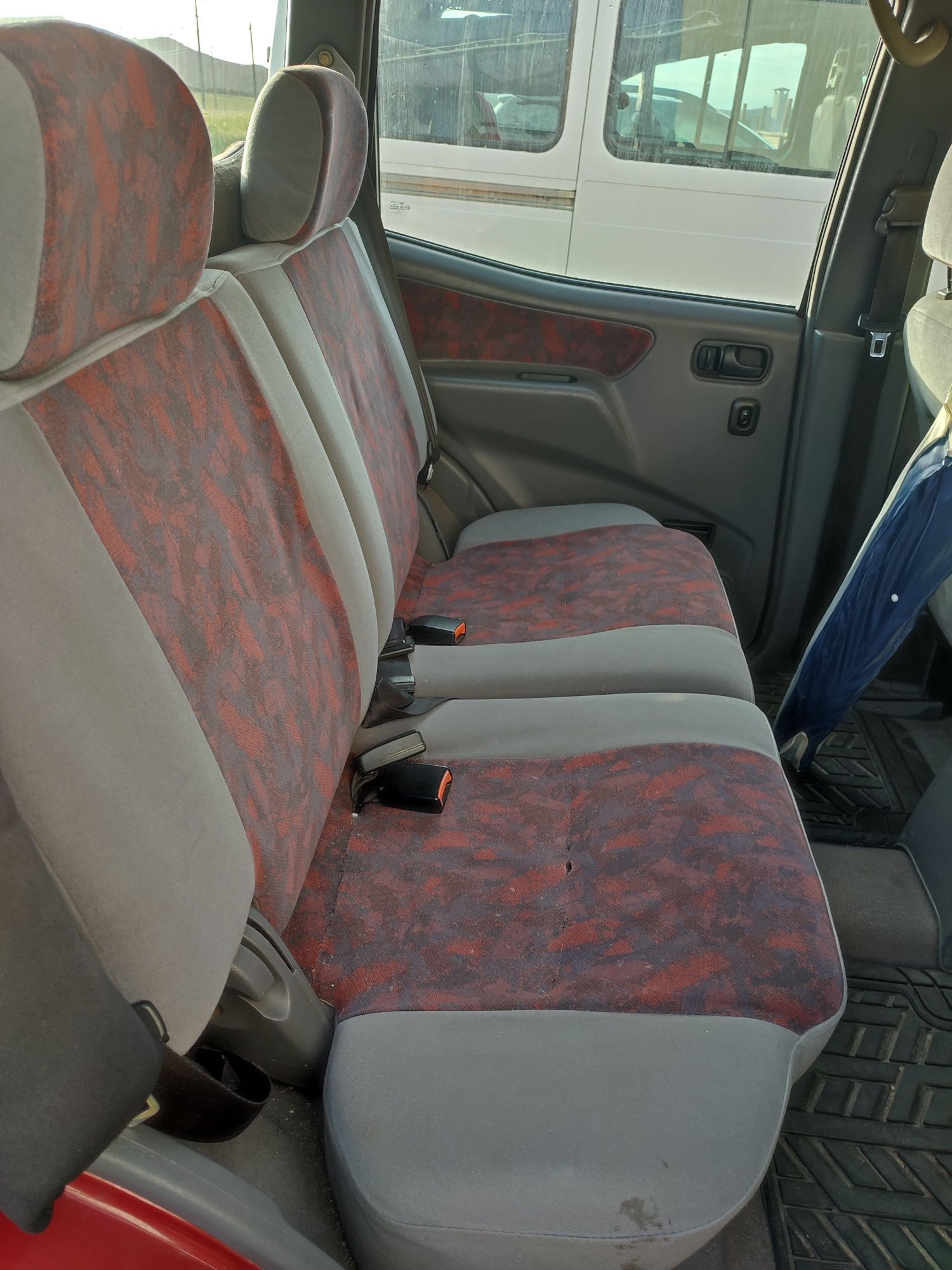 Nissan Terrano II 7lugares