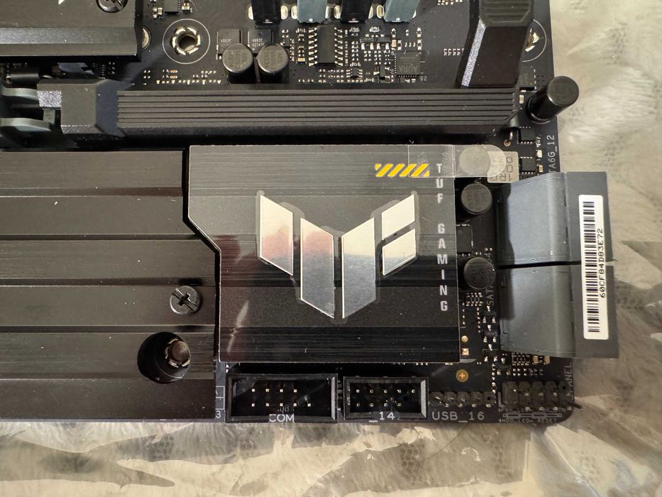 НОВА! Материнська плата Asus TUF Gaming B850M-Plus WiFi Socket AM5