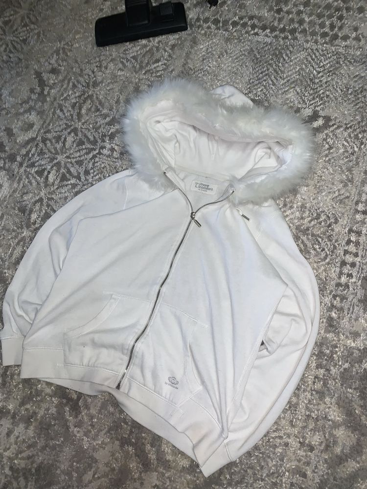 White zip-hoodie swag с мехом
