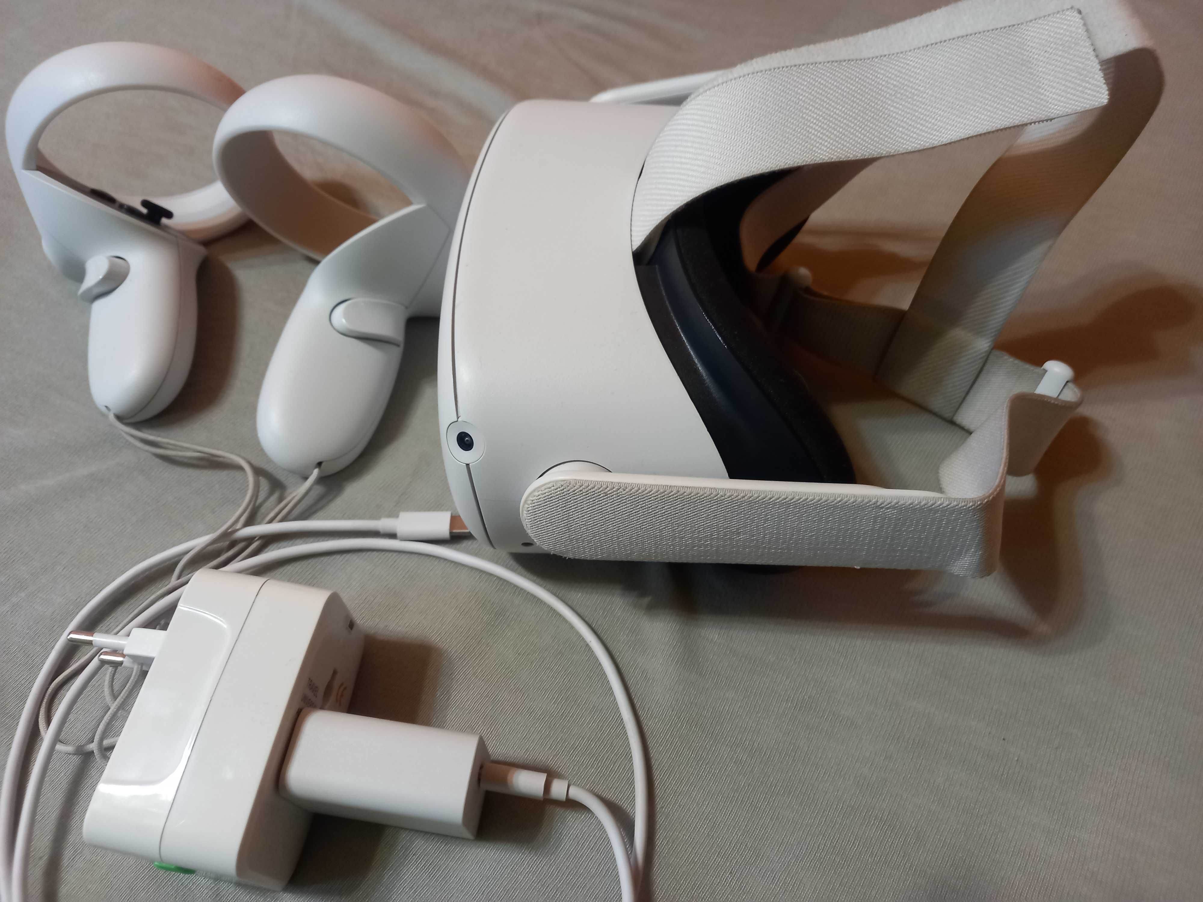 gogle VR Oculus Quest 2. Stan bardzo dobry 128 GB pojemności.