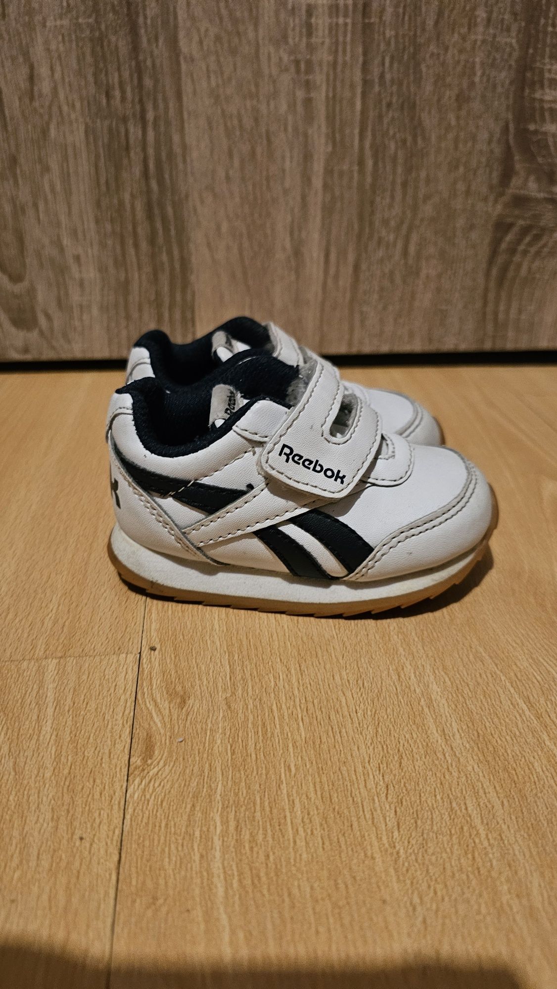 Vendo sapatilhas Reebok infantil