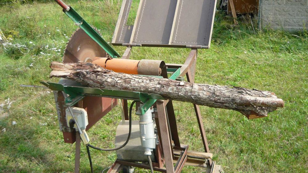 Piła tarczowa do drewna kłód opału krajzega 400V stołowa krejzega