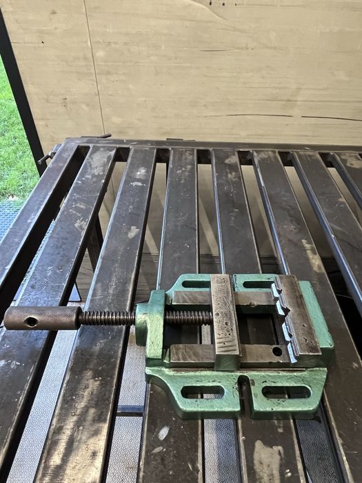 sprzedam imadło maszynowe