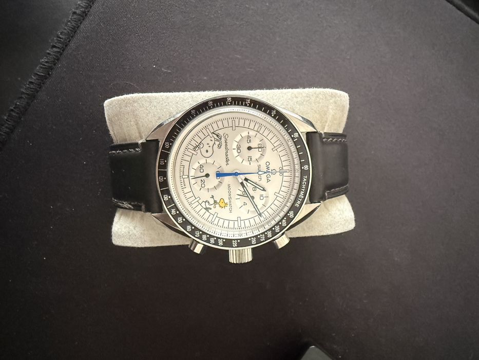 Omega Swatch Moonswatch Snoopy