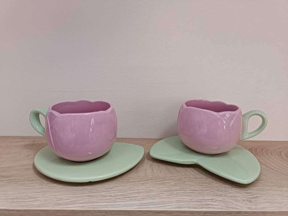 filizanki w kształcie tulipana kwiat kubek szklanka tulipan