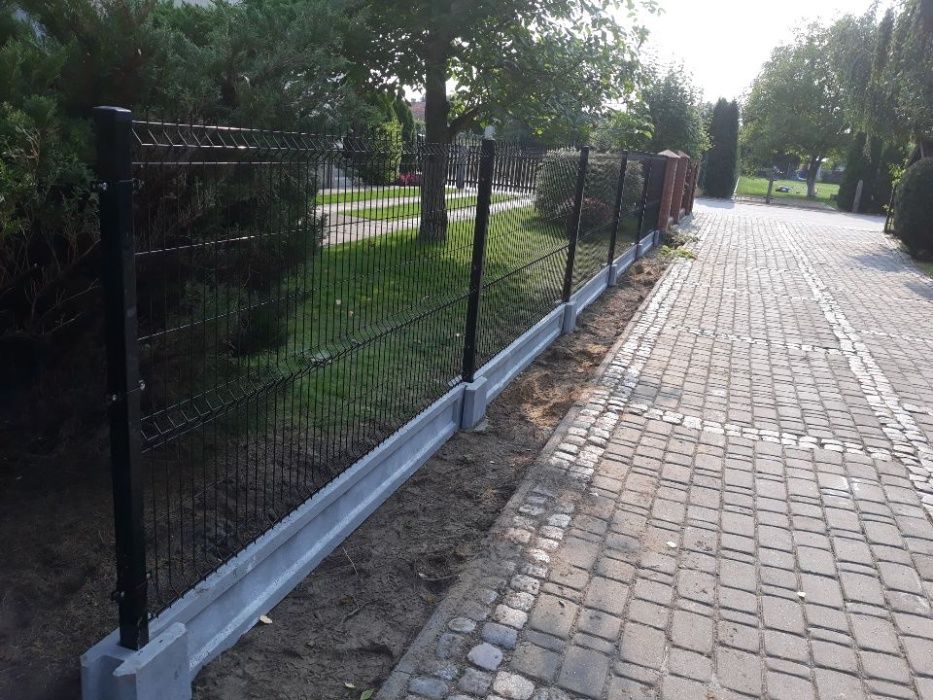 Panel Ogrodzeniowy 3D OC+RAL fi4mm h=1230mm+ podmurówka Komplet