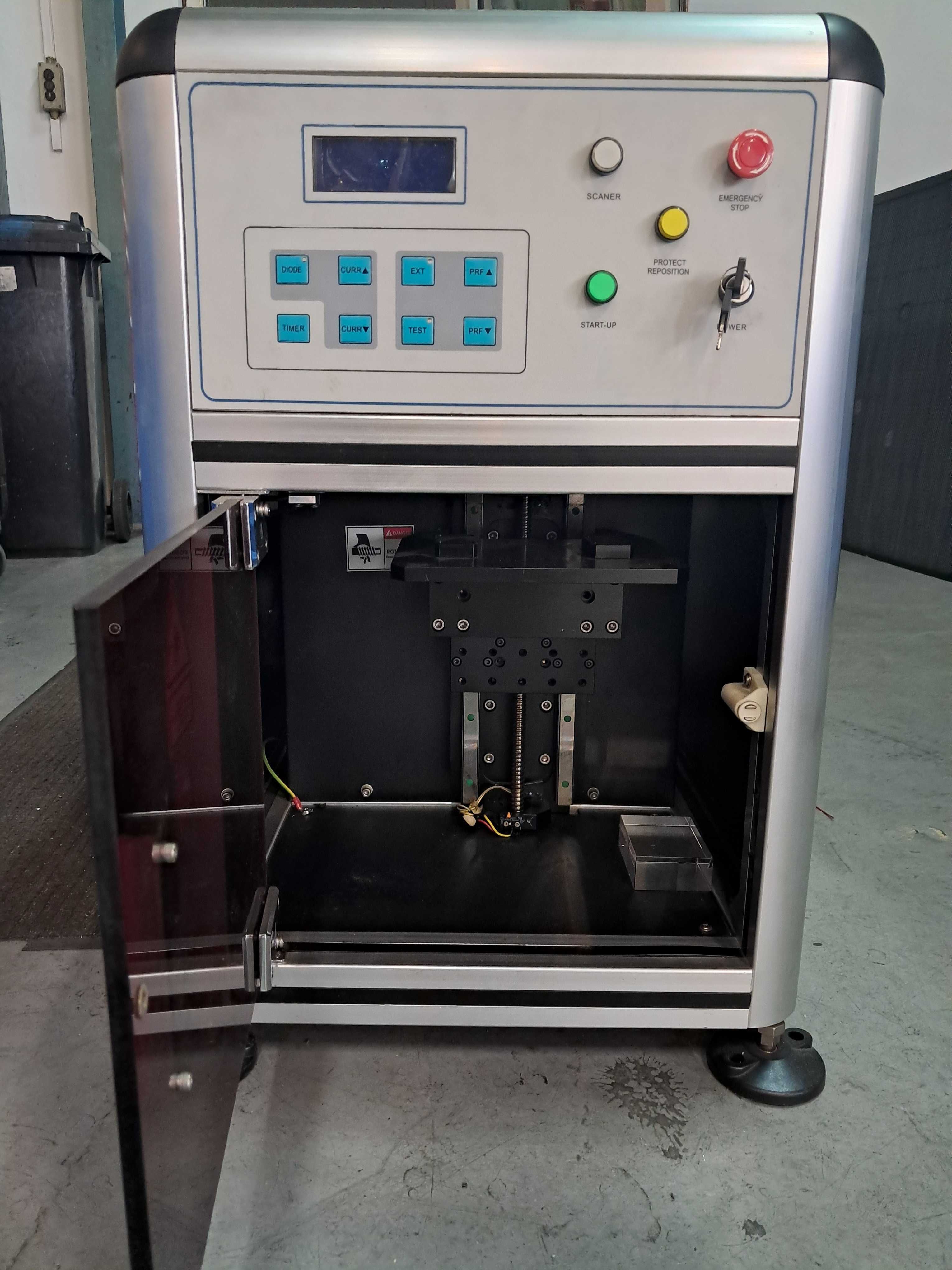 Laser 3D YAG grawer - niesprawny