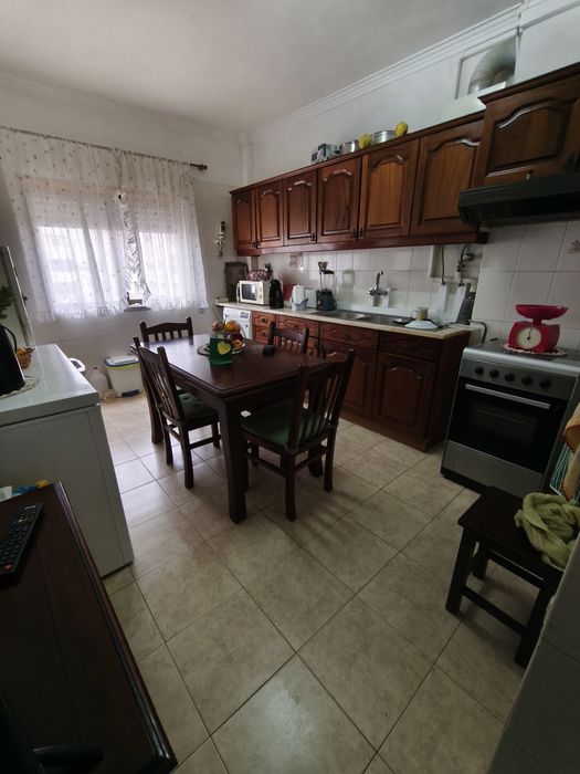 Arrendamento quarto mobilado