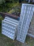 Oprawy oswietleniowe rastrowe 4 szt 18 i 36 W