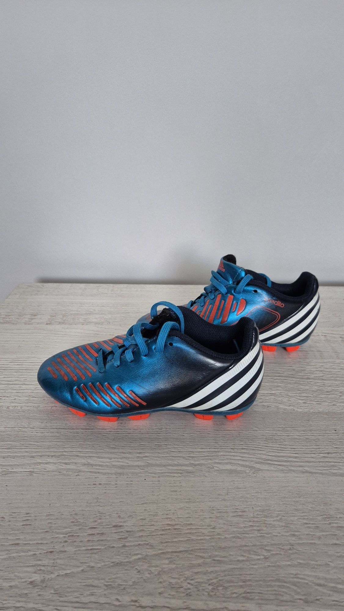 Korki Adidas Predator rozmiar 30
