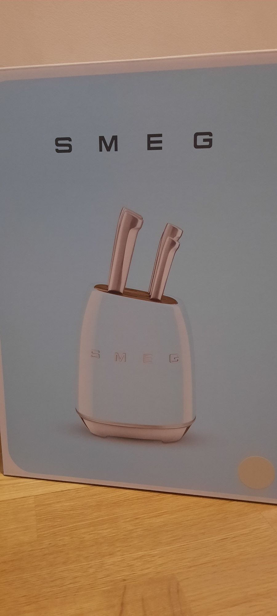 Bloco de Facas Smeg Beje
