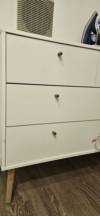 Cómoda 4 gavetas