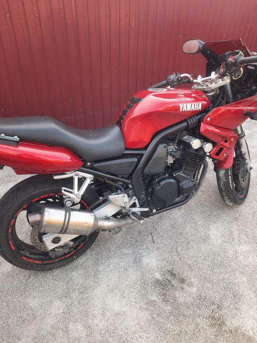 YAMAHA FZS 600 2001 року