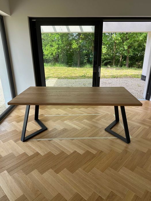 Stół dębowy na metalowej podstawie 200x100 cm