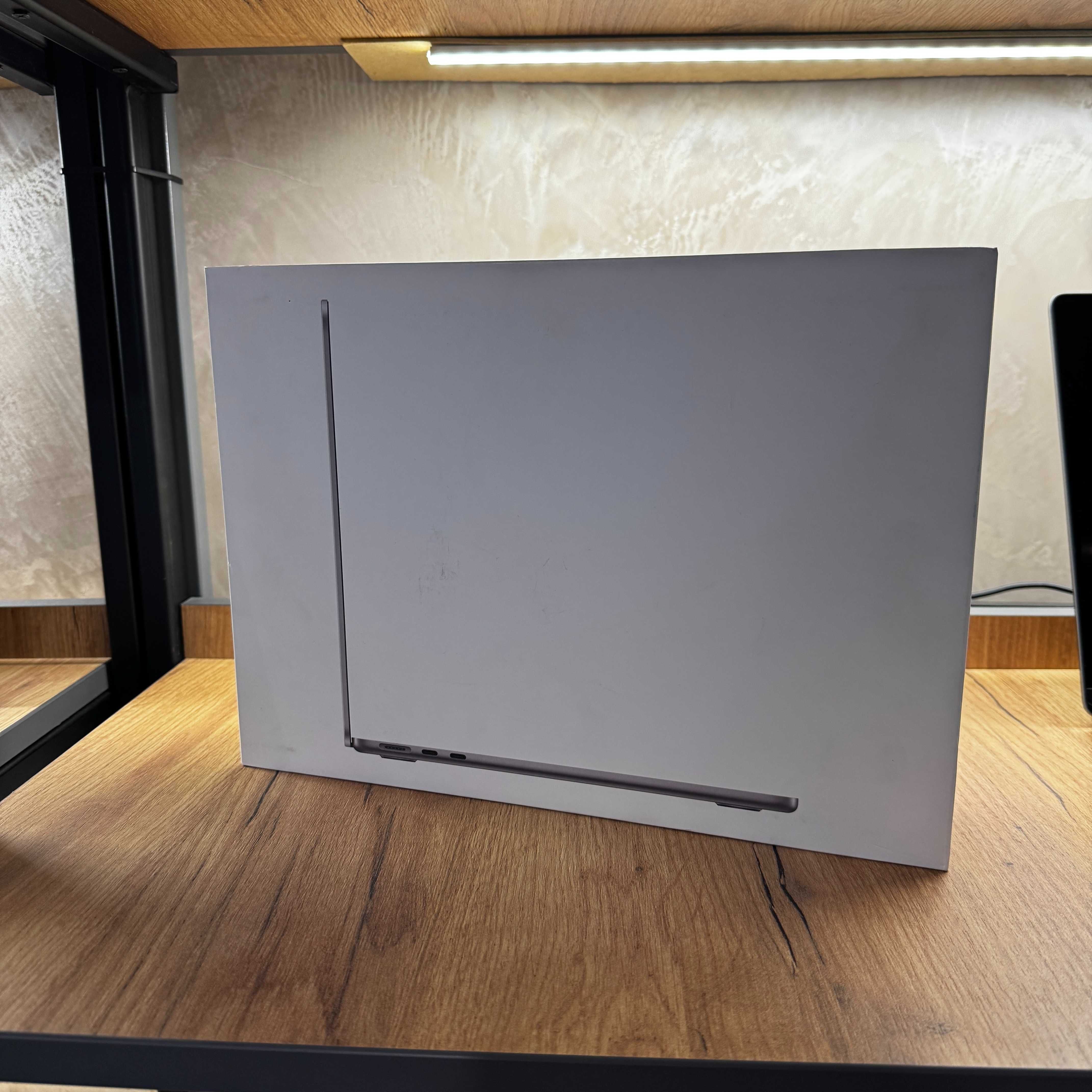CUSTOM NEW! Apple MacBook Air 13 2024 (M3|16Gb | 256Gb SSD|10 coreGPU)