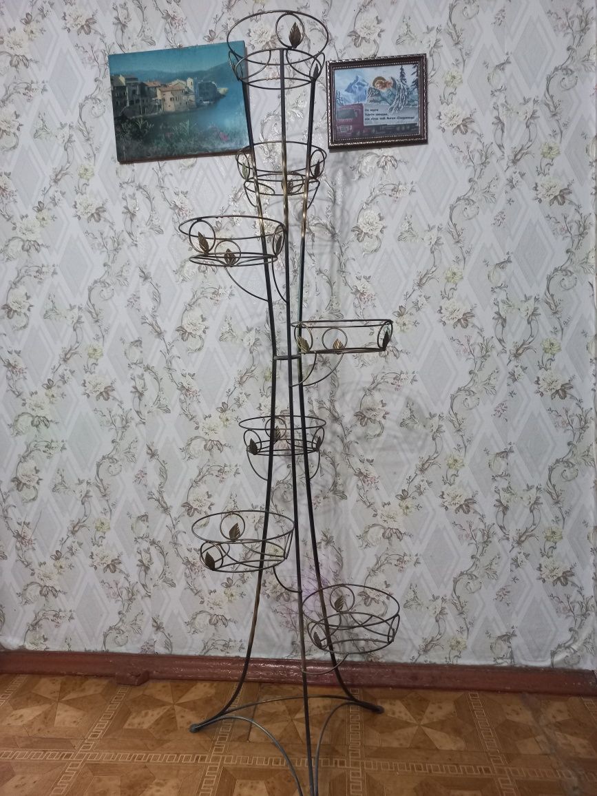 Стійка для квітів