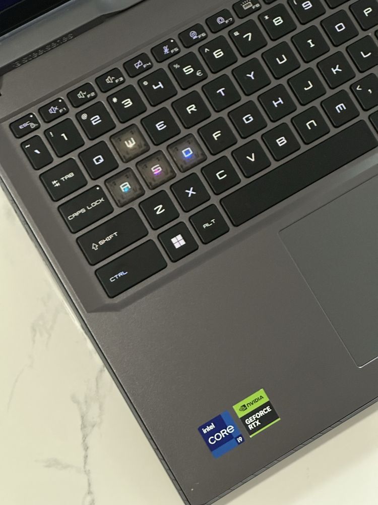 Laptop gamingowy MSI Vector GP68HX 13V