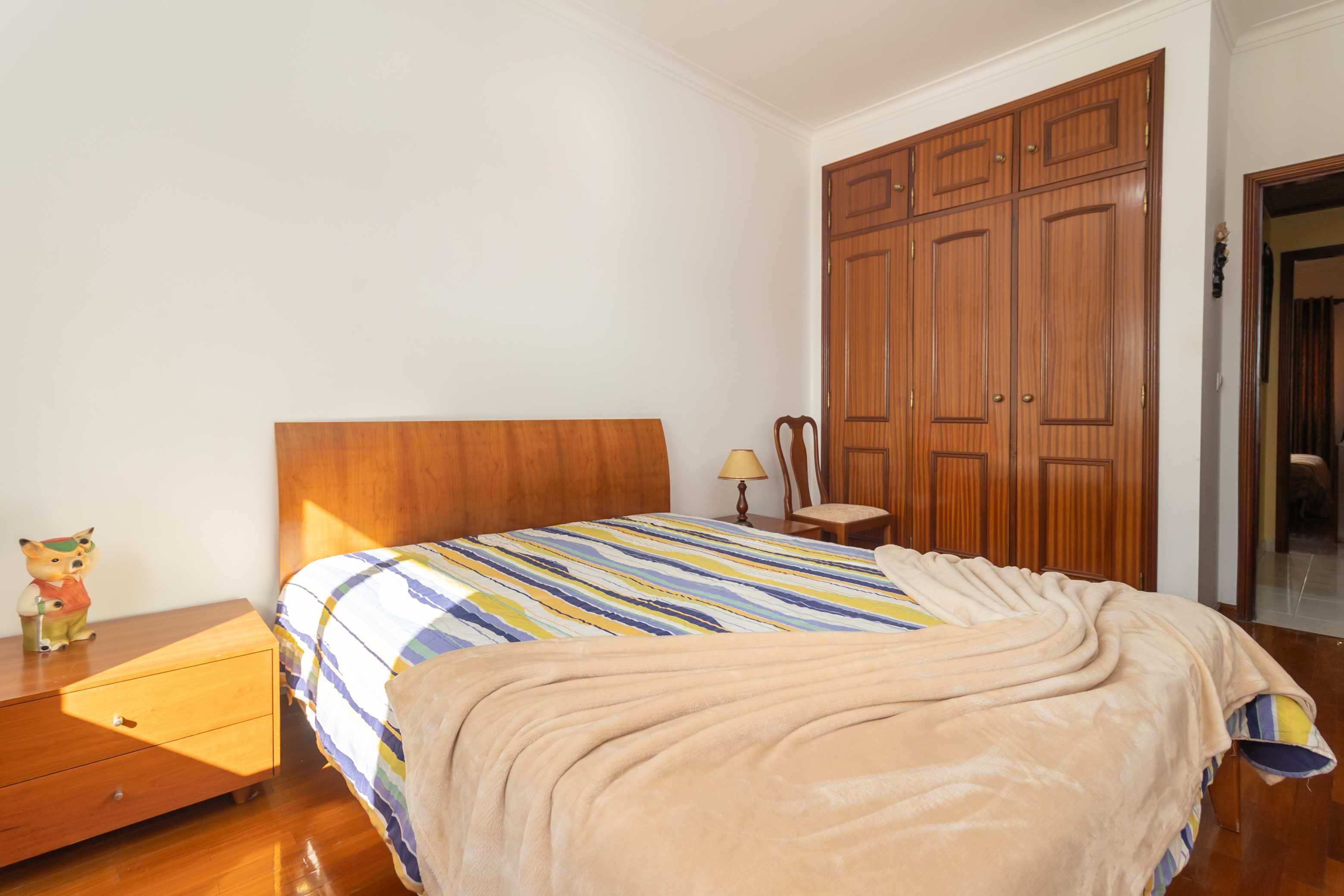 Apartamento T3 - Bairro Afonso Costa