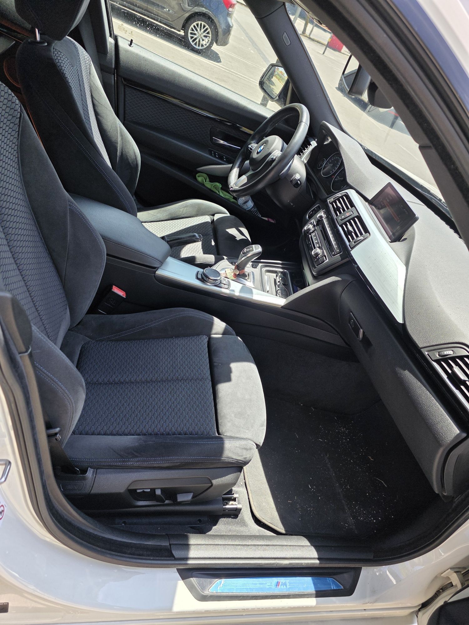 320d GT pack /M com teto de abrir panorâmico