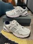Biały^ufać^NewBalance530^UnisexTrampki Roz.42.5