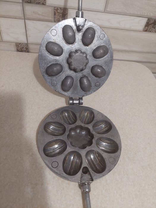 Гооішниця. Печенниця.Форма для випікання