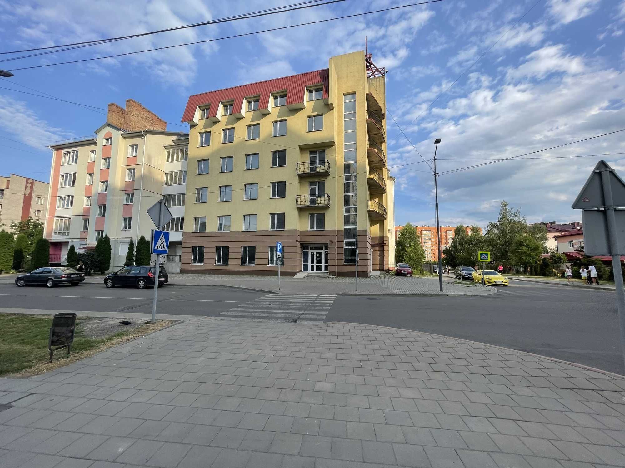 Продам 1-кім. квартиру, 46м², автон.опал, за Порт Сіті. (від власника)