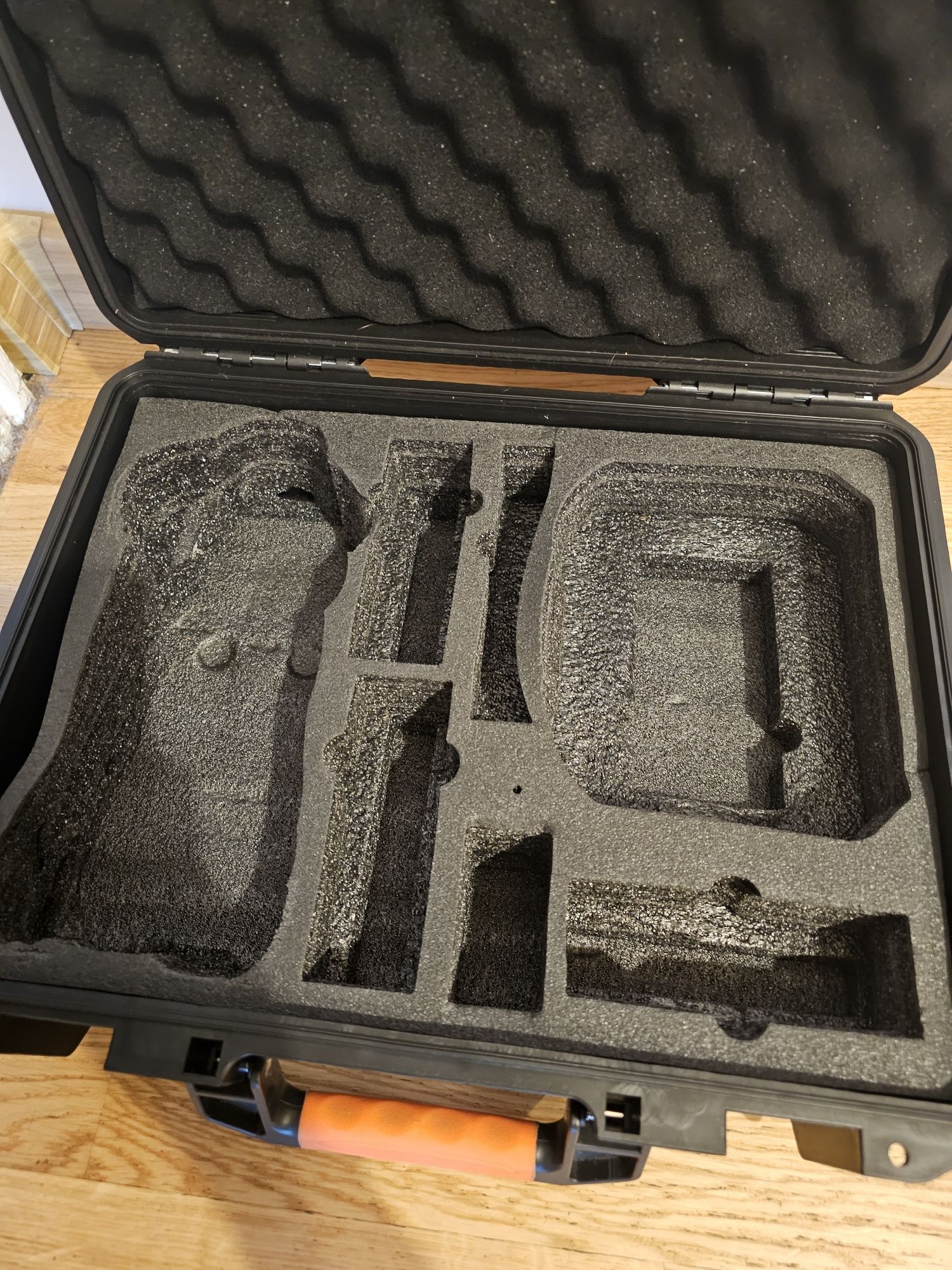Twarda walizka do drona DJI Mavic 3