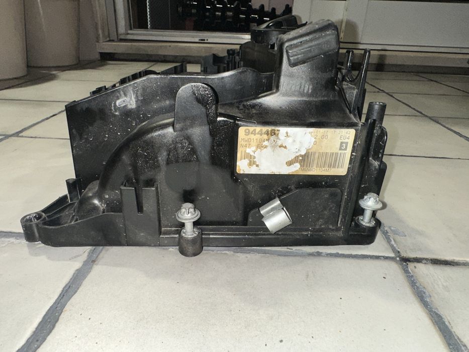 Tampa de a válvulas BMW E92 N47D20A