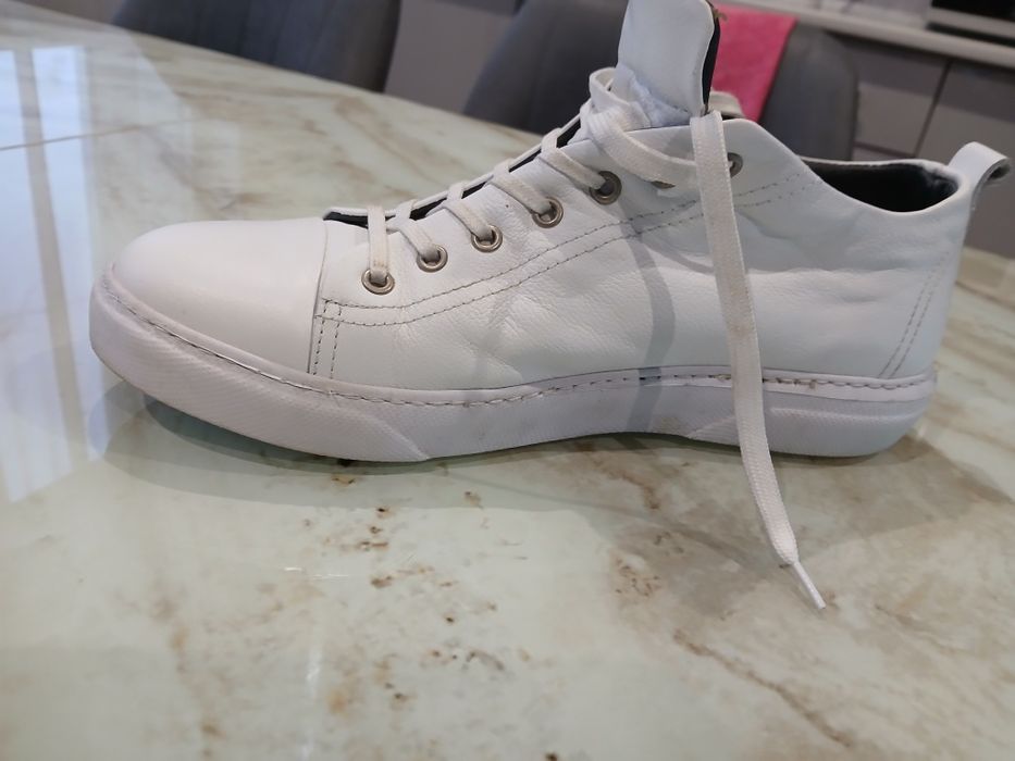 Кросівки  чоловічі