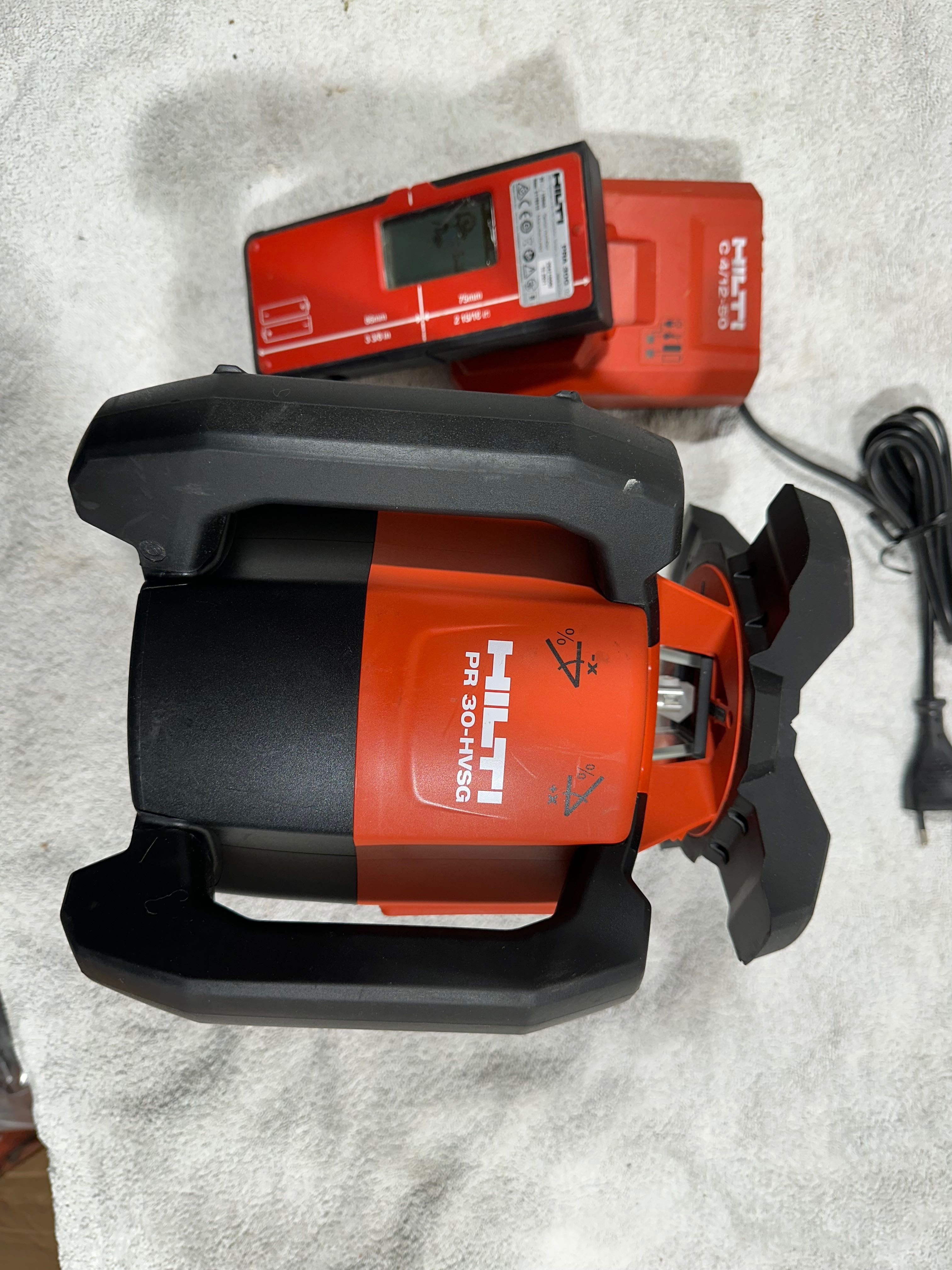 Hilti Pr 30-HVSG A12 niwelator laserowy na zewnątrz zielona wiązka