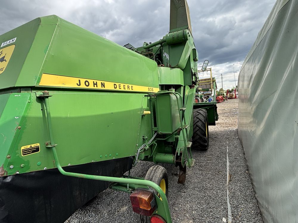 Зерно збиральний комбайн John deere 935