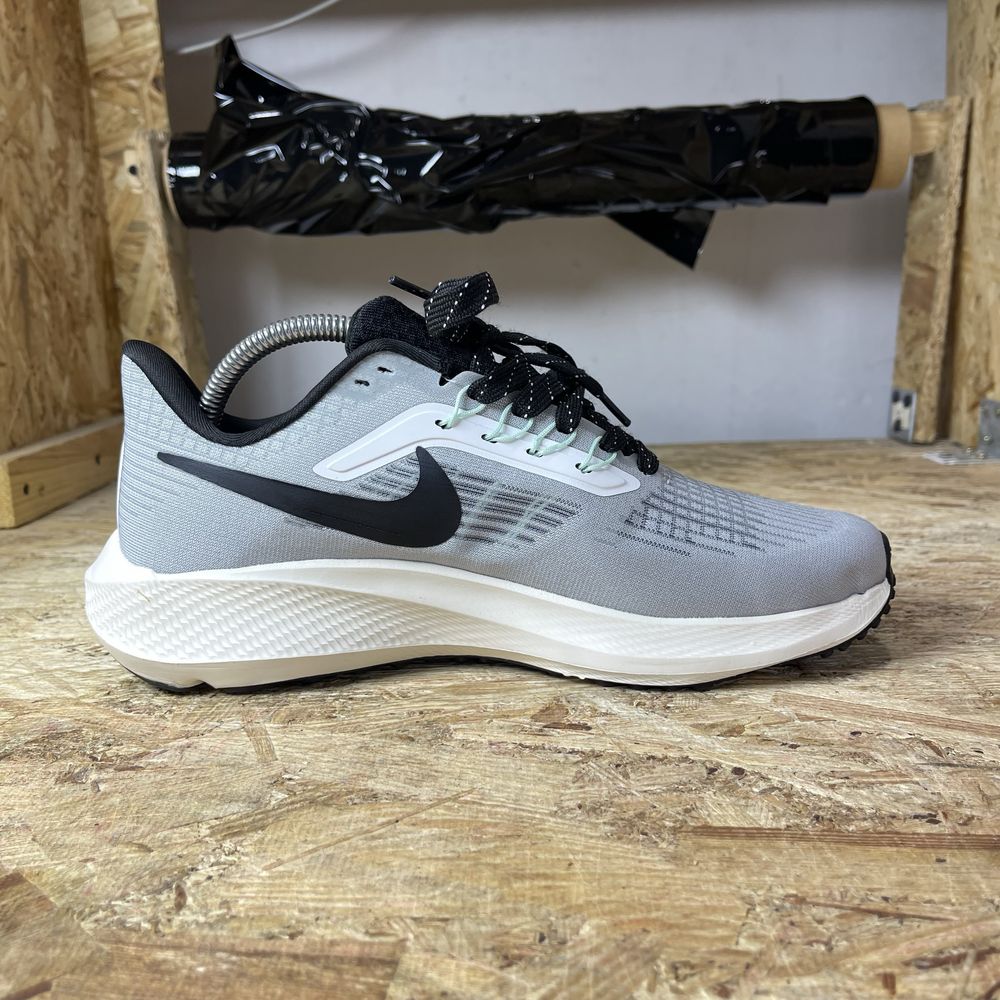 Чоловічі кросівки Nike Air Zoom Pegasus 40 Grey Black