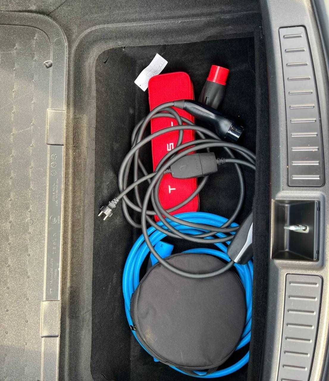 У продажі Tesla Model S 2018