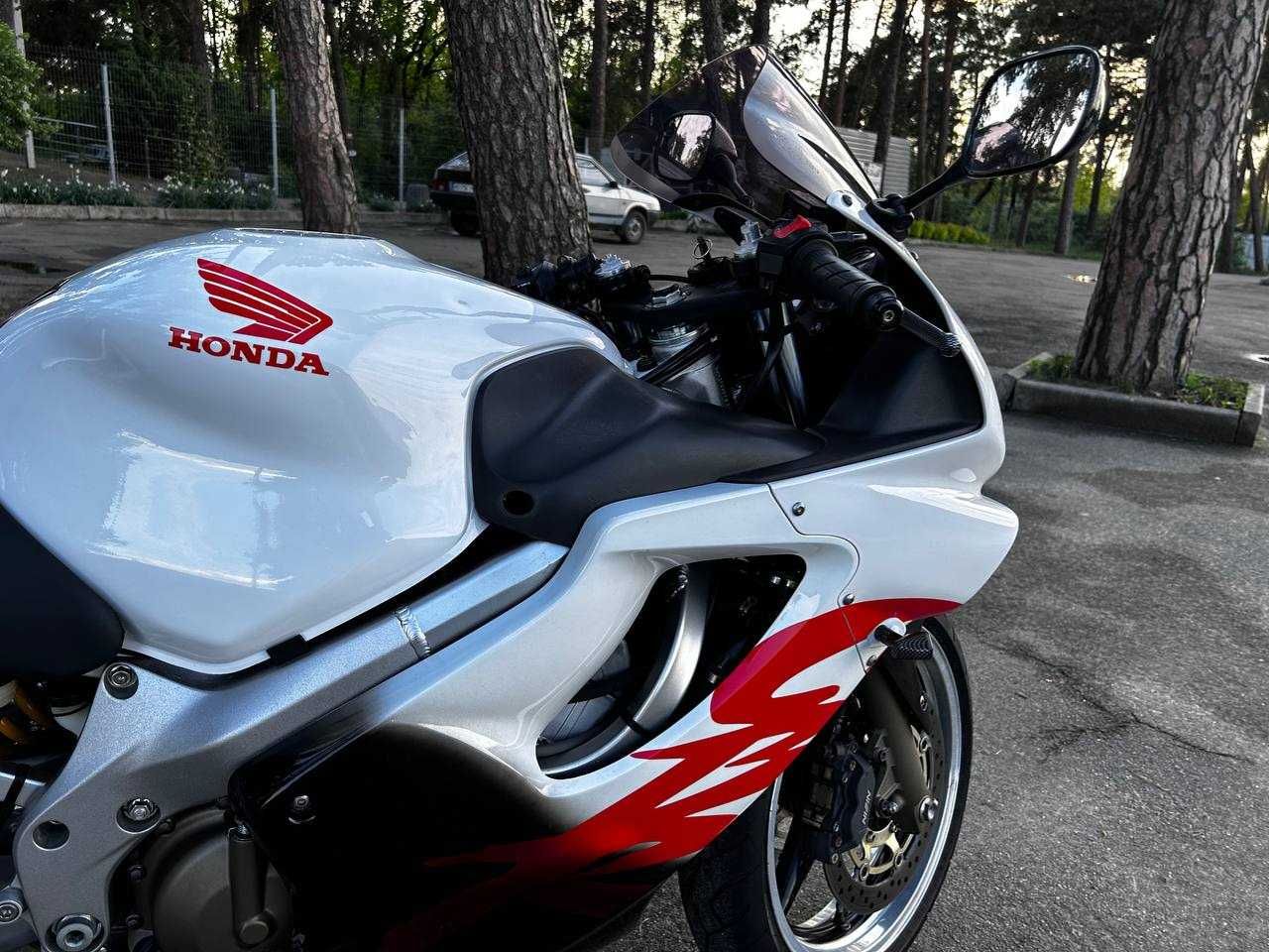 Honda CBR 600 F 2005рік