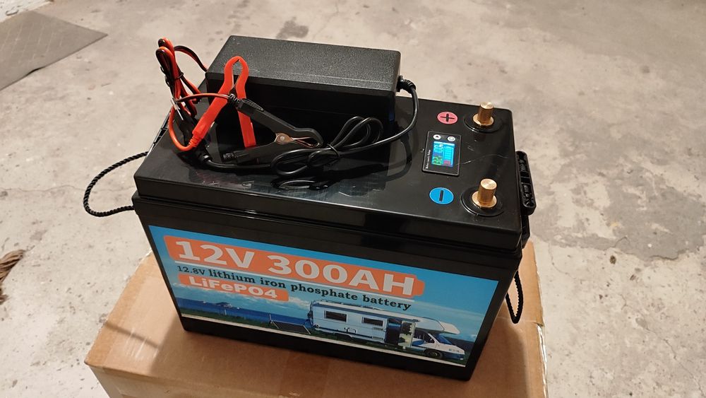 Akumulator LiFePo4 300ah 12V ładowarka BMS magazyn kamper off-grid