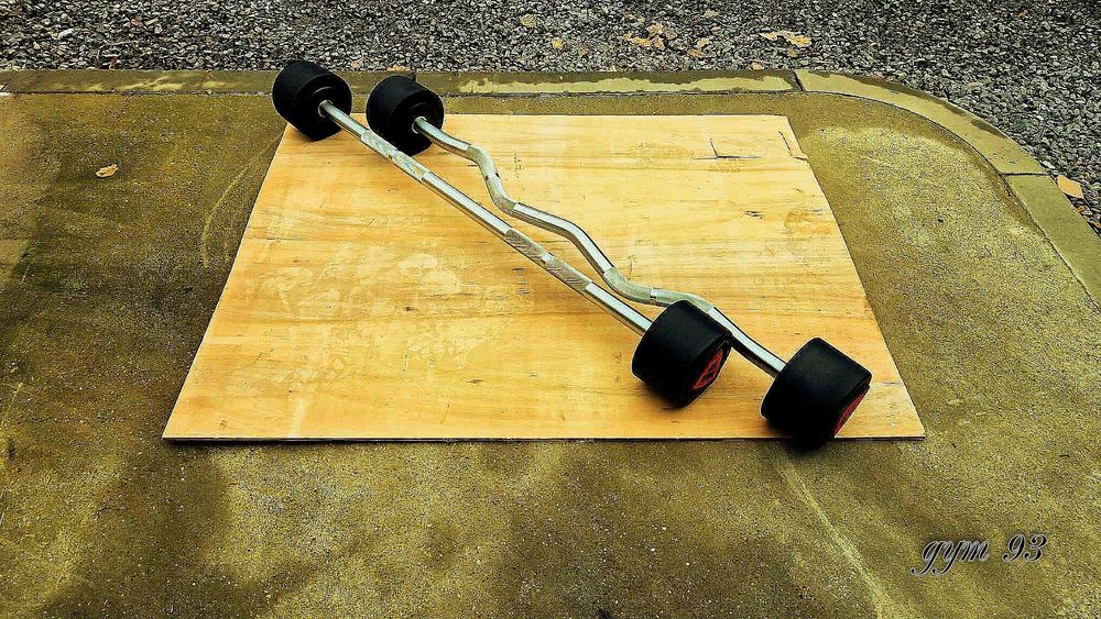 Zestaw 5 sztang PU giętych do 35 kg czerwony akcent