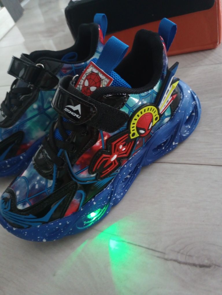 Świecące buty LED Spiderman