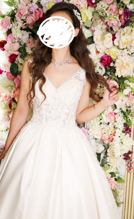 Королівська весільна сукня