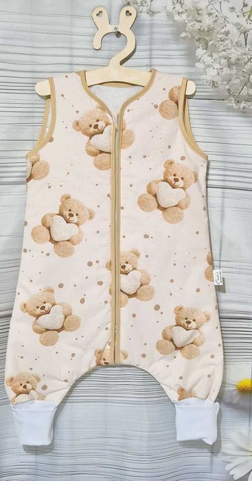 Śpiworek z nogawkami ABS skarpety antypoślizgowe 2,5 tog  w Serduszka