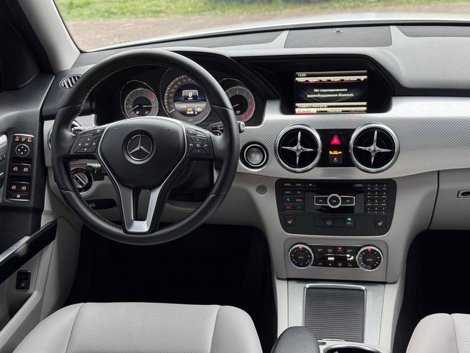 Mercedes-Benz GLK 350 2014року, 3.5 бензин, автомат, задній привід.