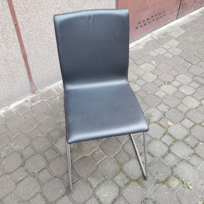 krzesła biurowe do poczekalni 2szt. 90 zł.