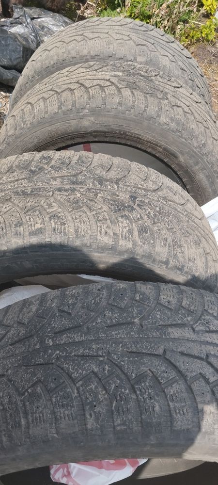 Зимняя резина 255/55R18 б/у